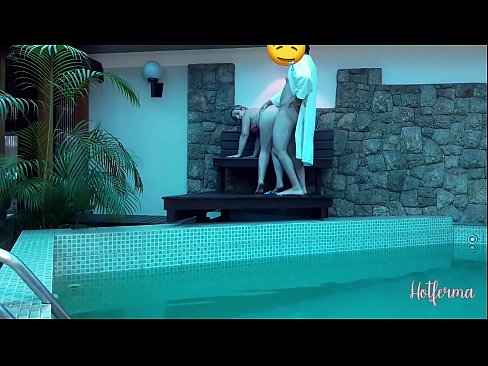 ❤️ Bwana adayitanitsa mdzakazi ku dziwe, koma sanathe kukana kutentha Kanema wamatako zolaula ny.pornohammer.ru ❌